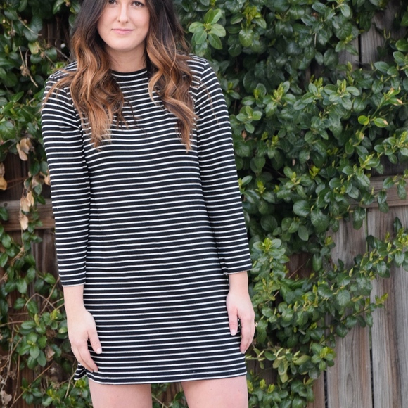 Amour Vert Dresses & Skirts - Long Sleeve Striped Dress
